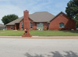 15616 Sugar Loaf Dr, Edmond, OK 73013