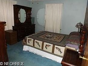 5th image of 824 Griffin St