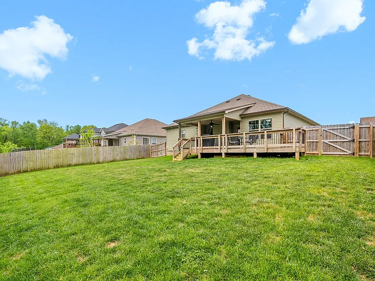 757 Tidwell Dr — Photo 18