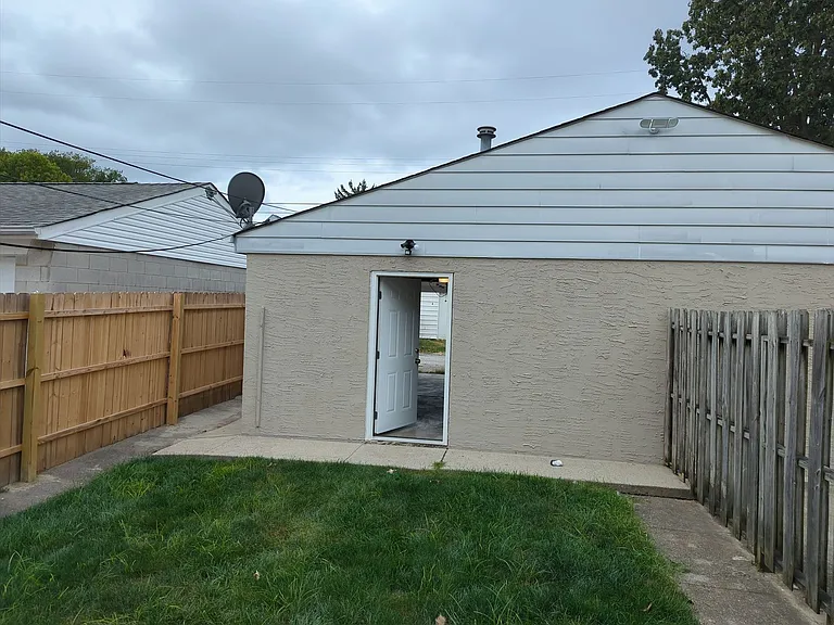 793 Wiltshire Rd — Photo 25