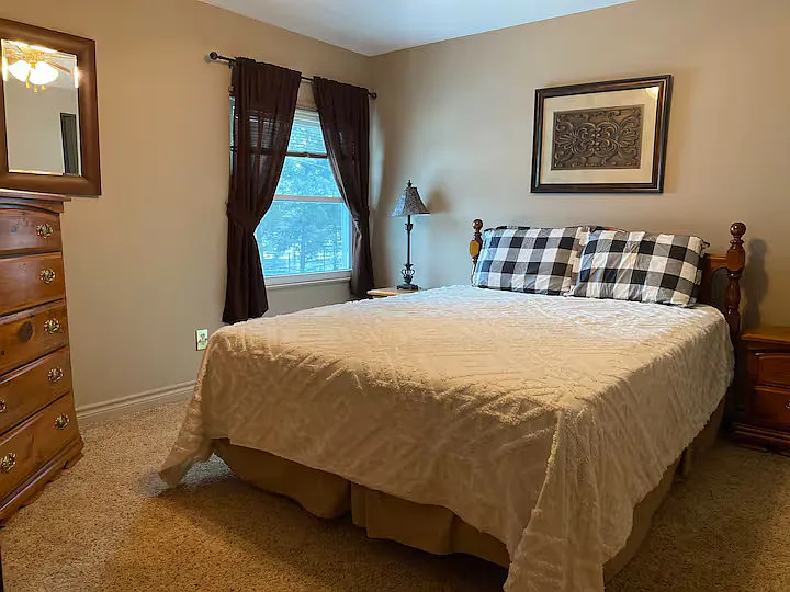 29 Pine Tree Village Rd — Photo 3