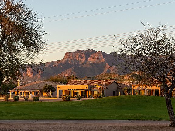 4th image of 8310 E Sand Wedge Ln