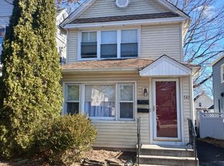 541 Downer St FLOOR 2, Westfield, NJ 07090