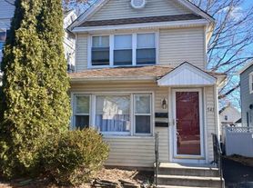 541 Downer St, Westfield, NJ