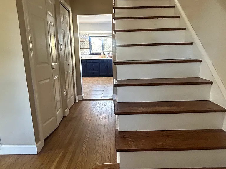 1135 Oak Ave — Photo 6