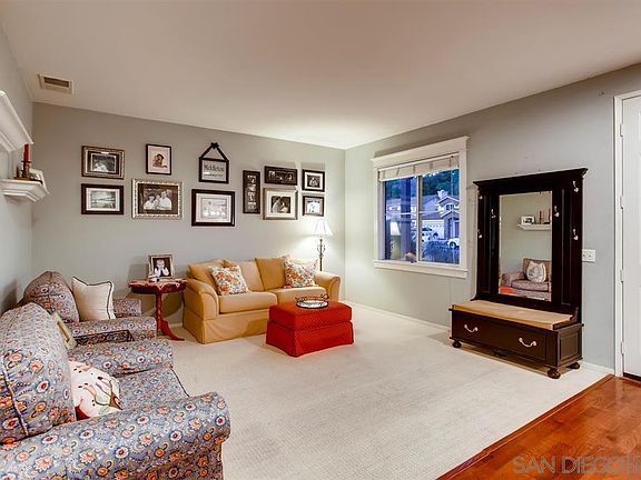 3rd image of 724 Camino Magnifico