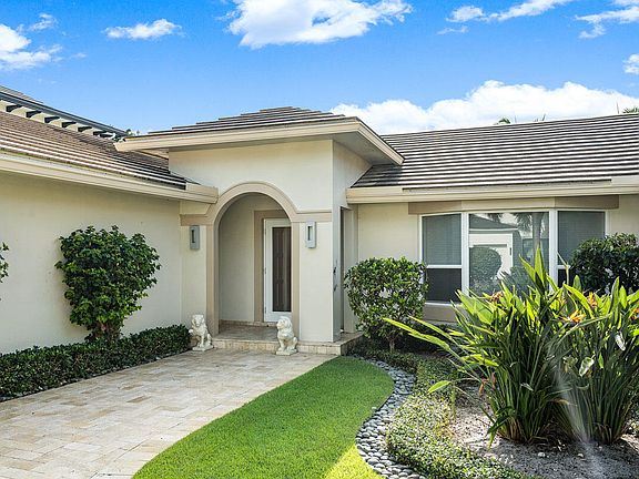 5th image of 1810 Sabal Palm Drive