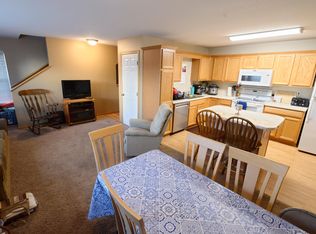 1254 SE Village View Ln, Ankeny, IA 50021