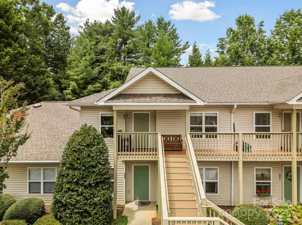 210 Carrington Pl, Arden, NC 28704