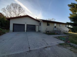 3128 Willow St, American Falls, ID 83211