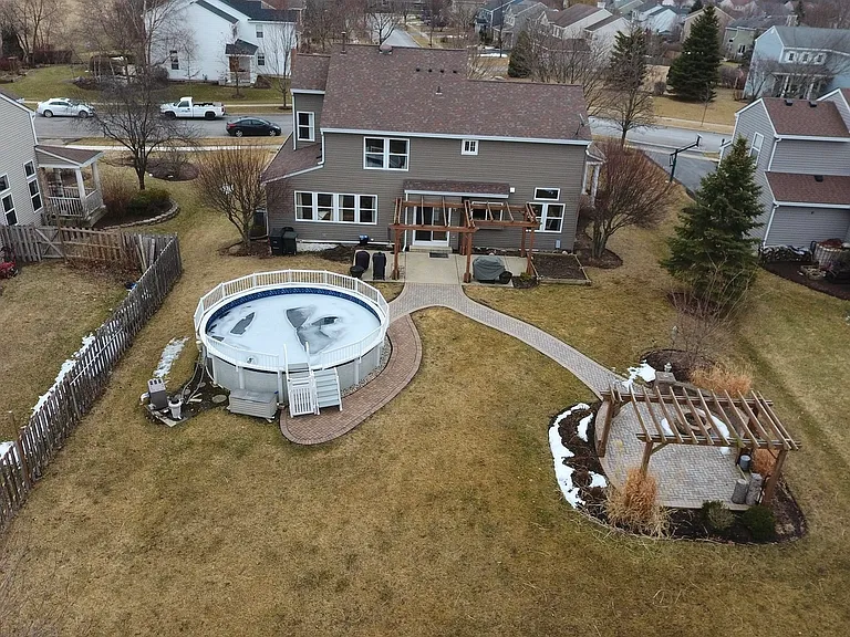 1020 Evergreen Ct — Photo 32