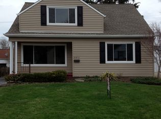 23813 E Baintree Rd, Beachwood, OH 44122