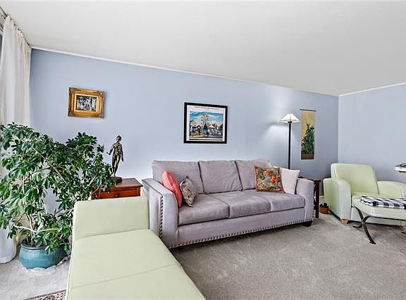 3rd image of 2525 Main St APT 104