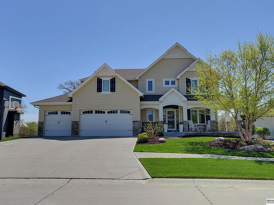 1st image of 2427 S 219th St