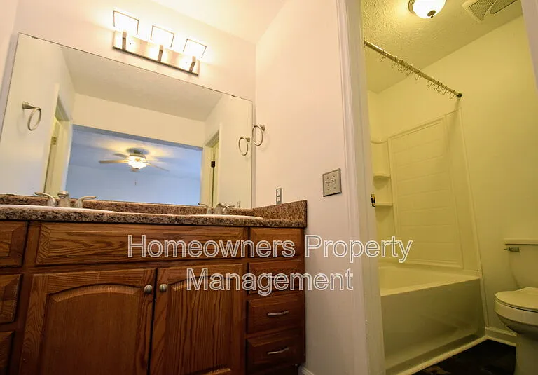 7128 Dayspring Dr — Photo 14