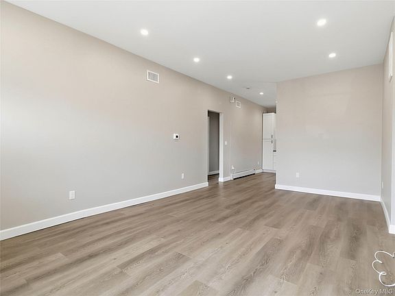 5th image of 7813 58th Ave