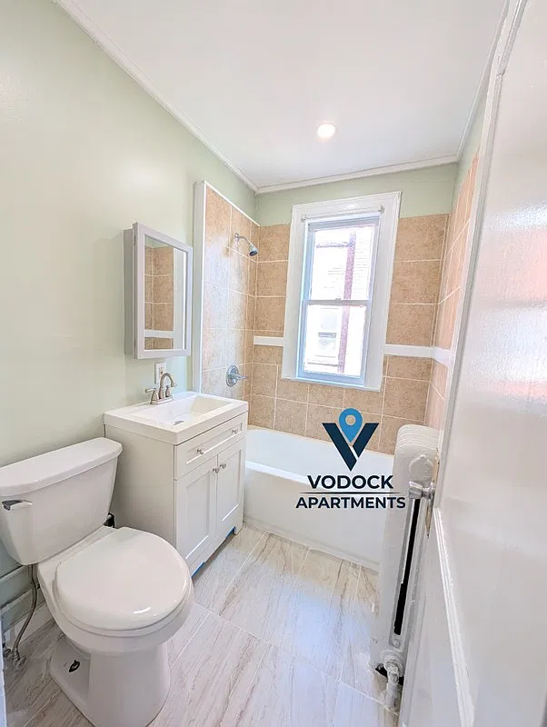 *$500 PROMO* Beautiful $1,250 2 Bed — Photo 4