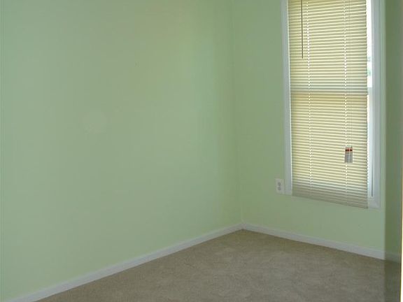 5th image of 17225 Amity Dr