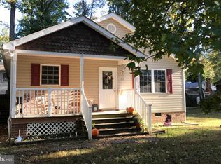 124 9th St, Colonial Beach, VA 22443