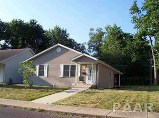 1108 Highland Ave, Pekin, IL