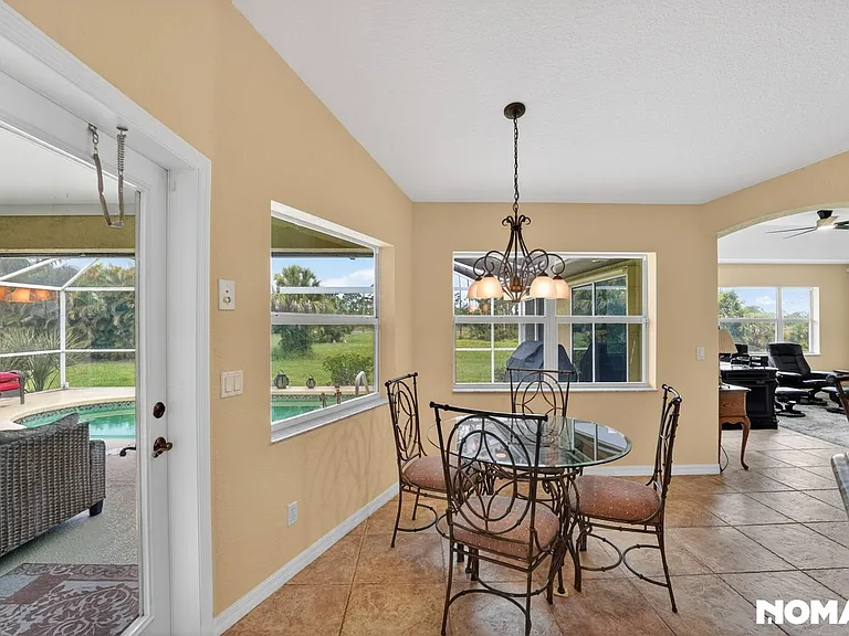 289 W Pine Valley Ln — Photo 9