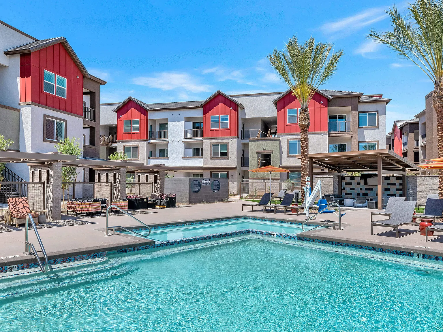 Weylyn Luxury Apartments — Photo 4