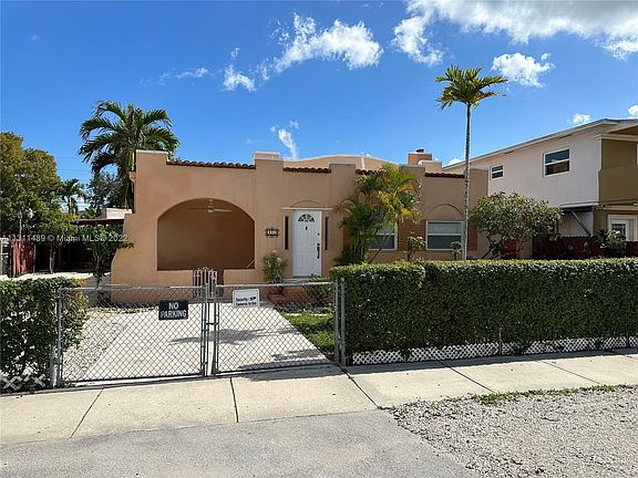 2nd image of 431 Tamiami Blvd #431