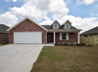 926 Arden St, Tontitown, AR 72762