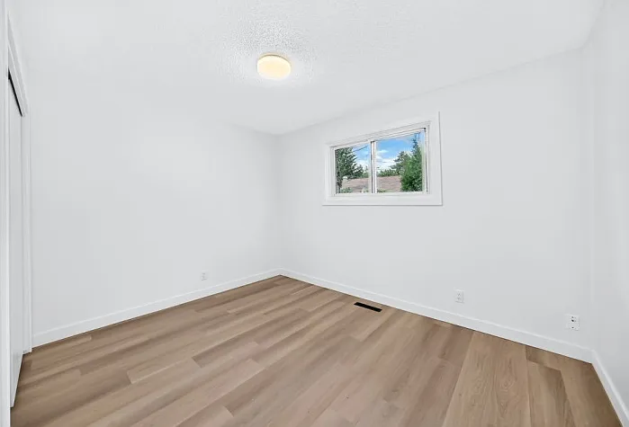5801 41 Street Cres — Photo 13