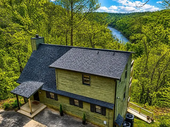 250 Noah Cir, Ellijay, GA 30540