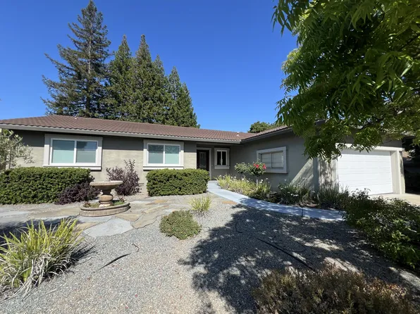 1177 Rainbow Dr, Martinez, CA 94553