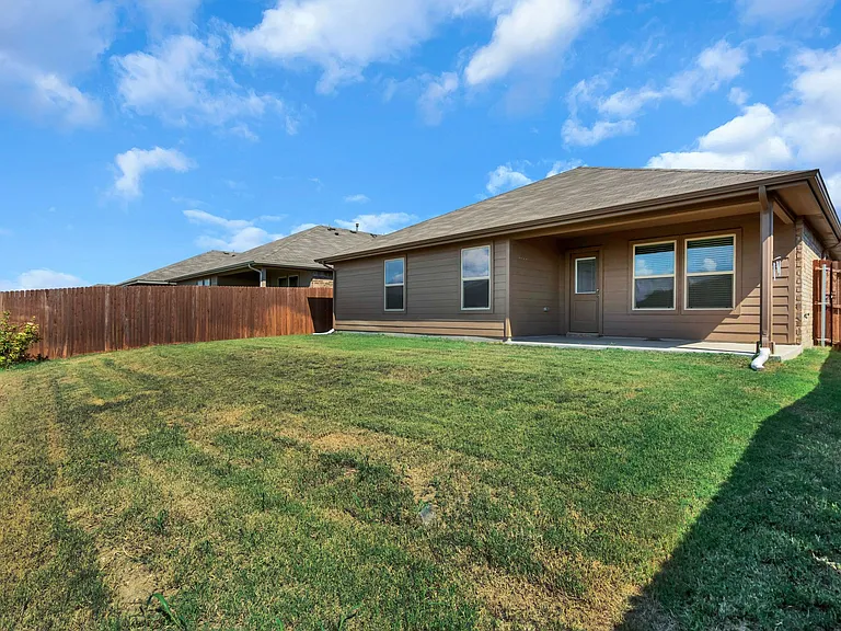 16617 Porterfield Ln — Photo 26