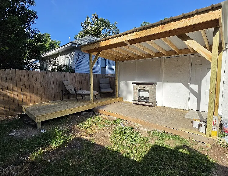 New covered back deck !