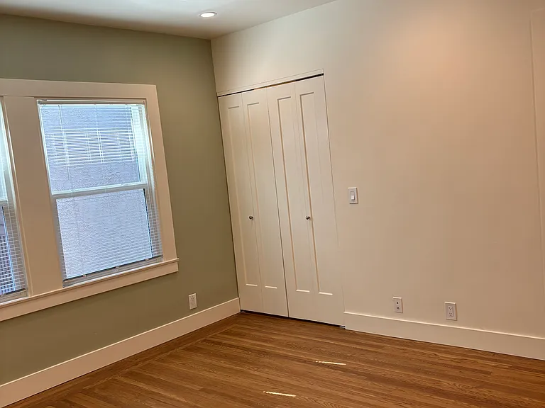 385 Alcatraz Ave #385 — Photo 20