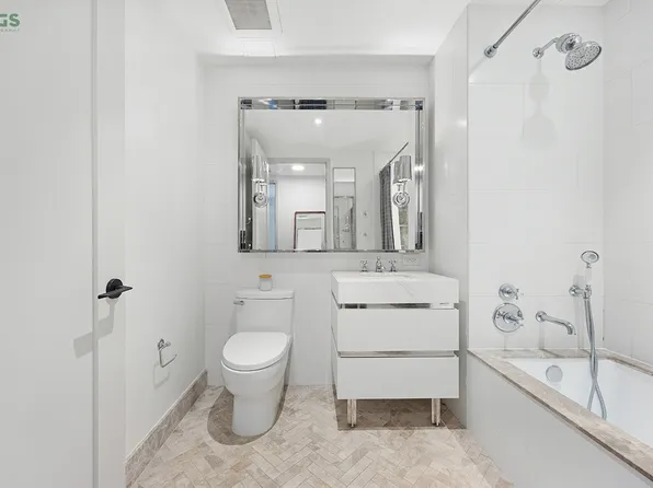 308 North 7th Street image 8 of 12