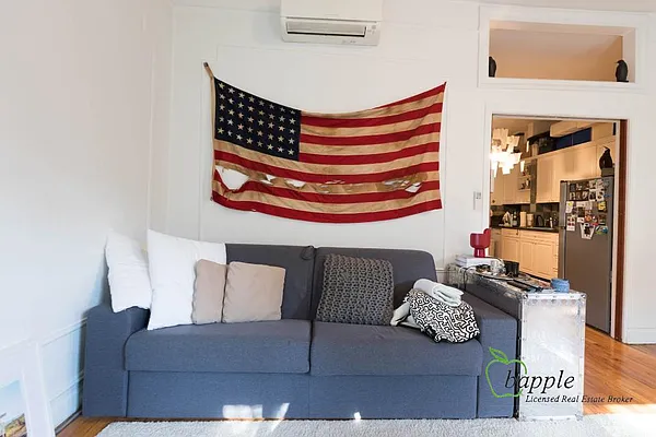 Rented by Bapple | media 9