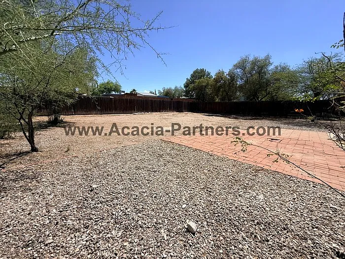 8602 E Calle Bolivar — Photo 13
