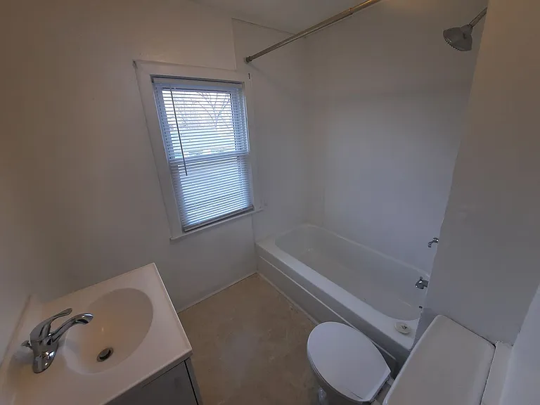 2136 Lyon Street — Photo 15