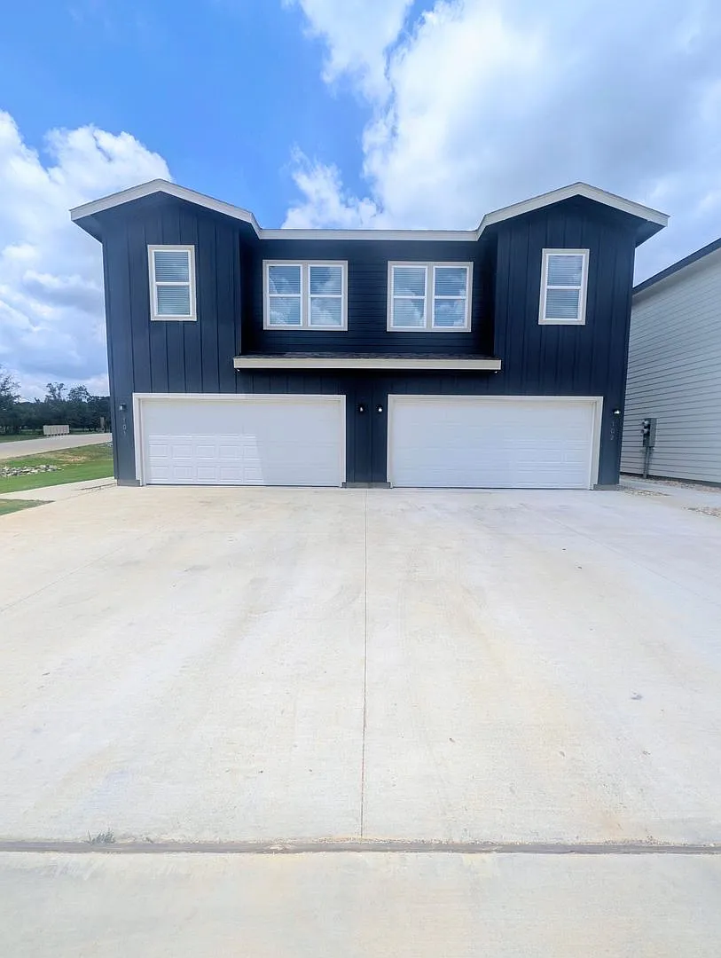 Brand New Duplex in New East Parks Community — Photo 1
