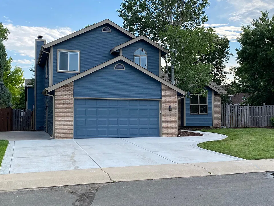 2325 Sunray Ct