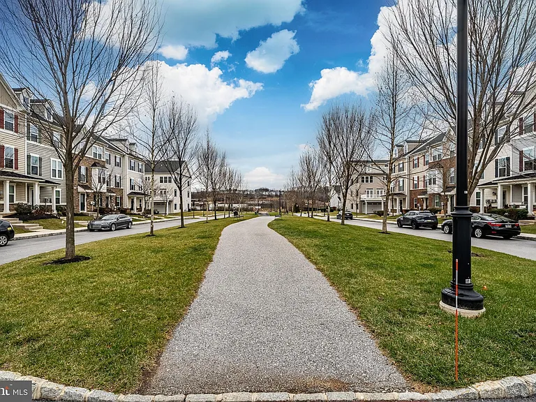 112 Patriots Path — Photo 5