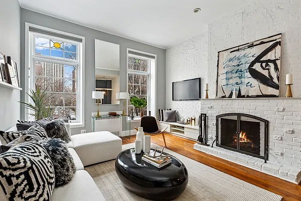 Sold by Compass | media 3