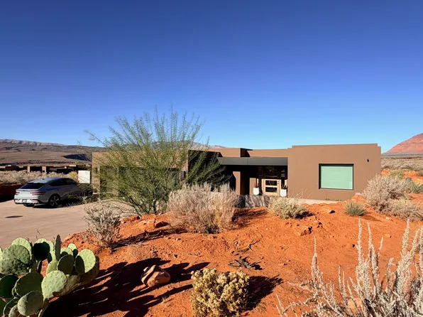 674 W Tearasinab Way, Ivins, UT 84738