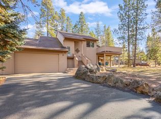 17822 Big Leaf Ln, Sunriver, OR 97707