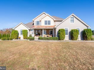 412 Harvest Ln, Millville, NJ 08332