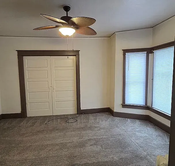 114 E 8th St #3 — Photo 3