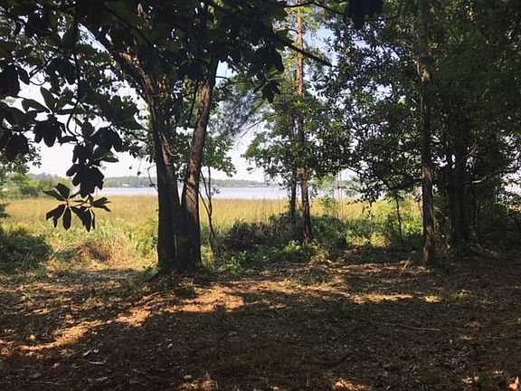 4th image of 3804 Scenic Dr