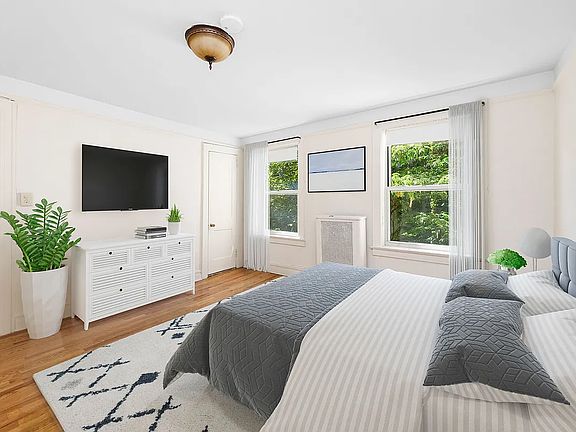 5th image of 392 Adelphi St #3