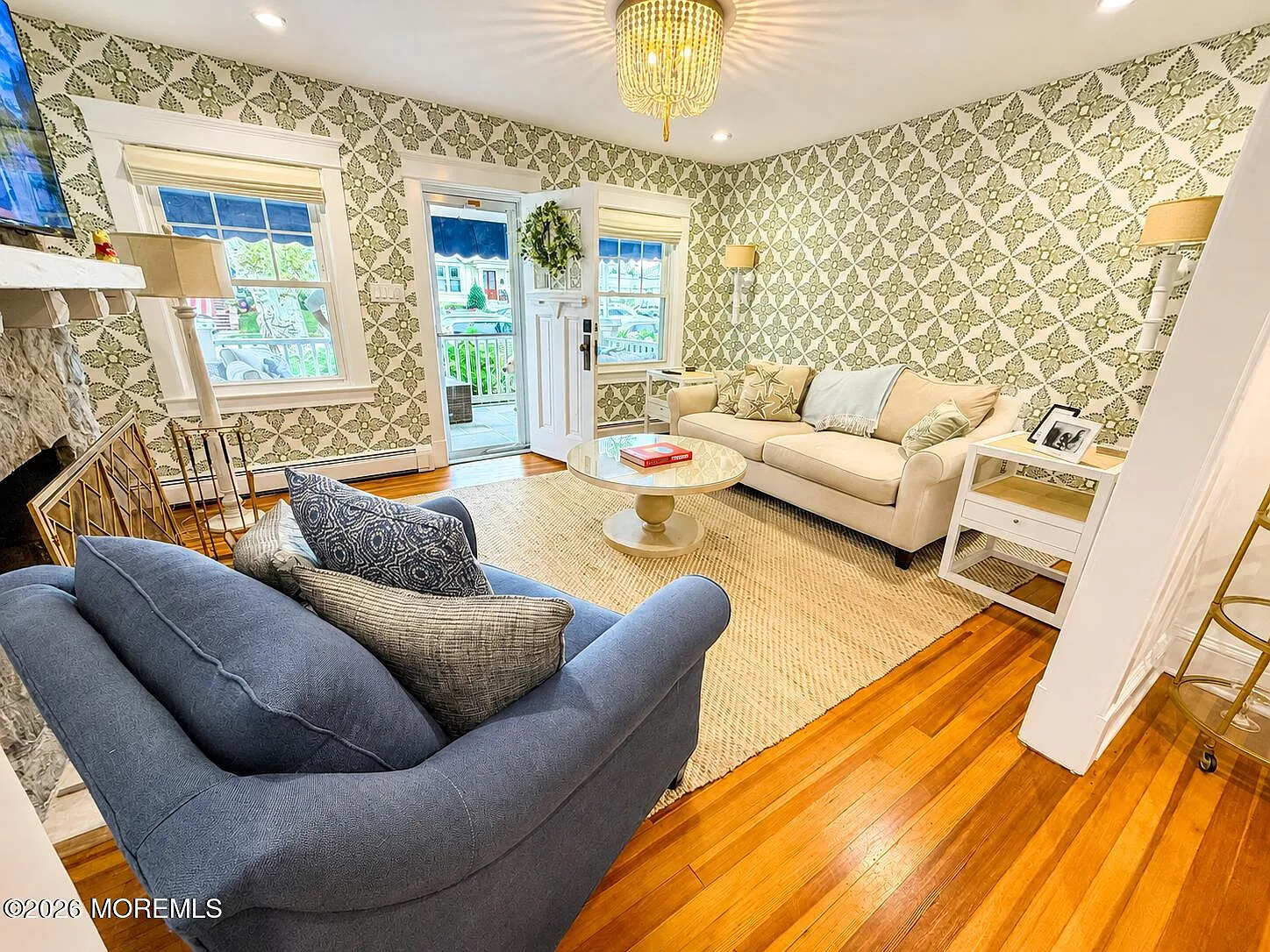 2 bed, 1164 sqft, $2,399 — Photo 4