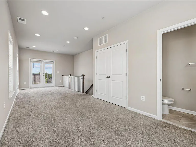 14319 Potomac Heights Ln — Photo 17